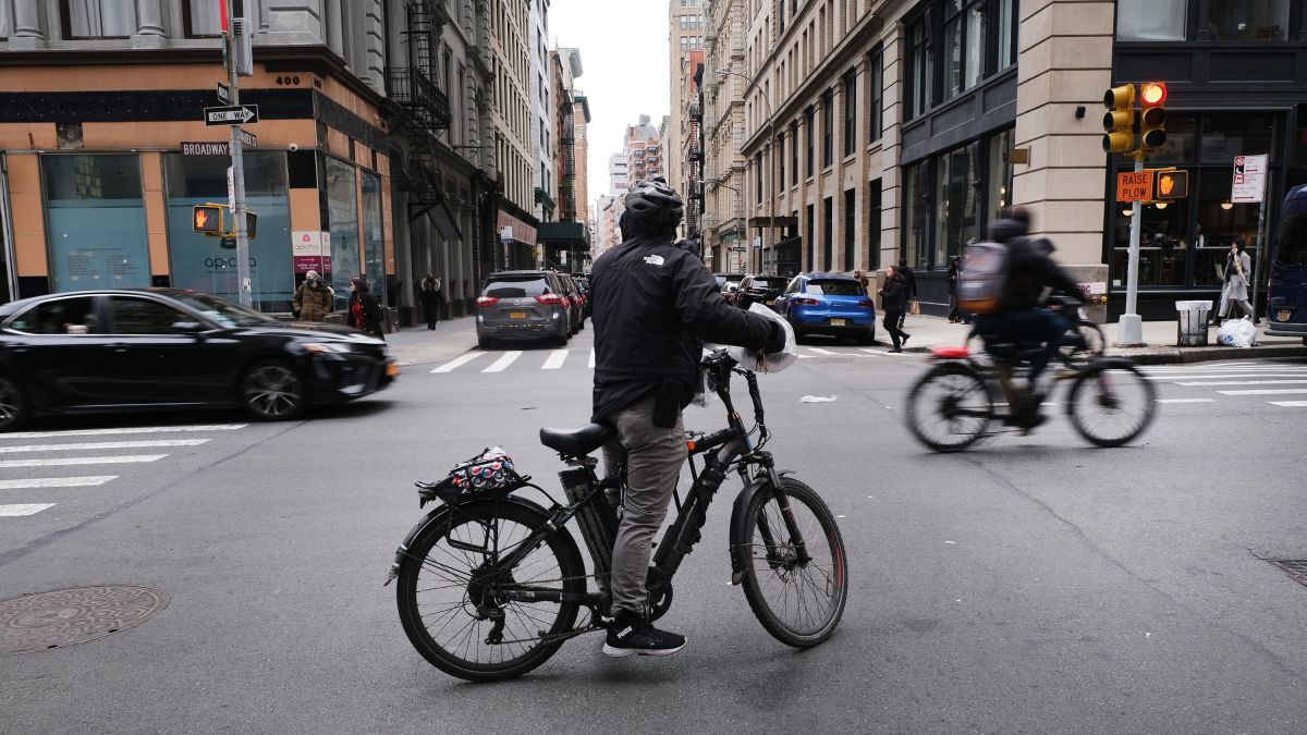To reduce battery fires, Uber is supporting an e-bike trade-in program.