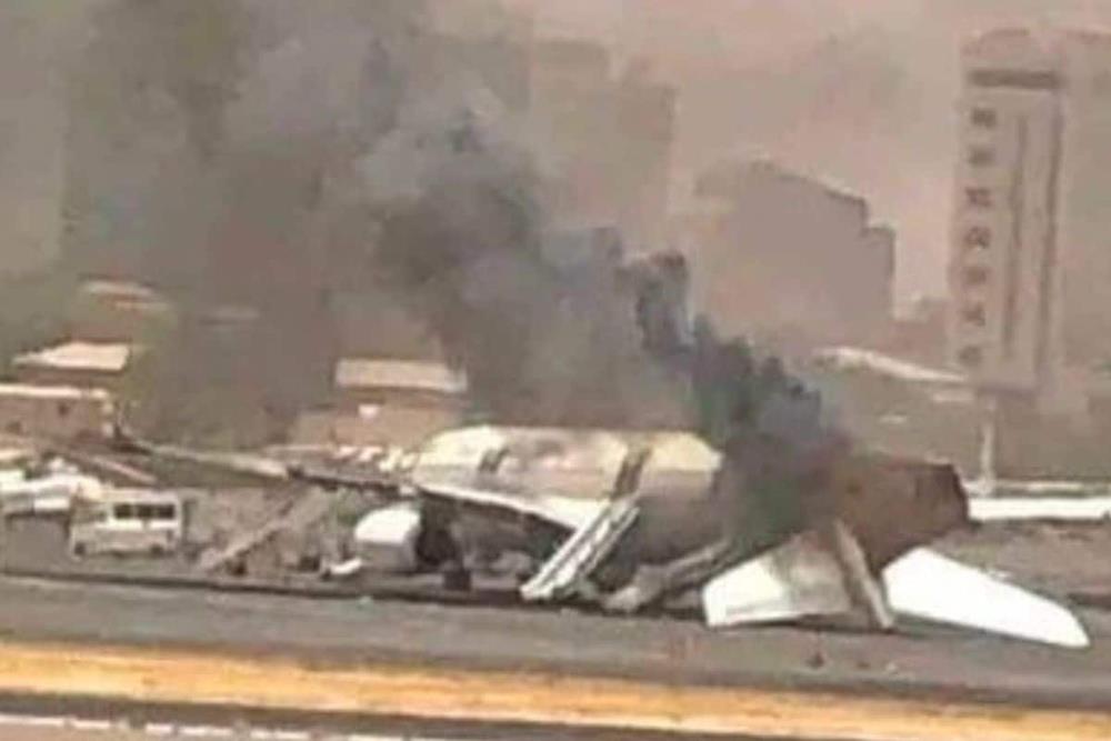 In Sudan Unrest, Gunfire Hits Saudi Arabian Plane